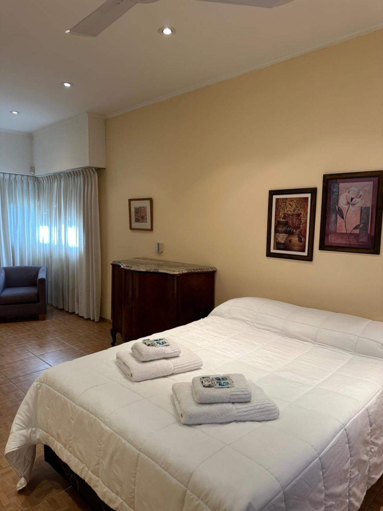 Lpr Express Eze Airport Hotel มอนเตกรานเด ภายนอก รูปภาพ