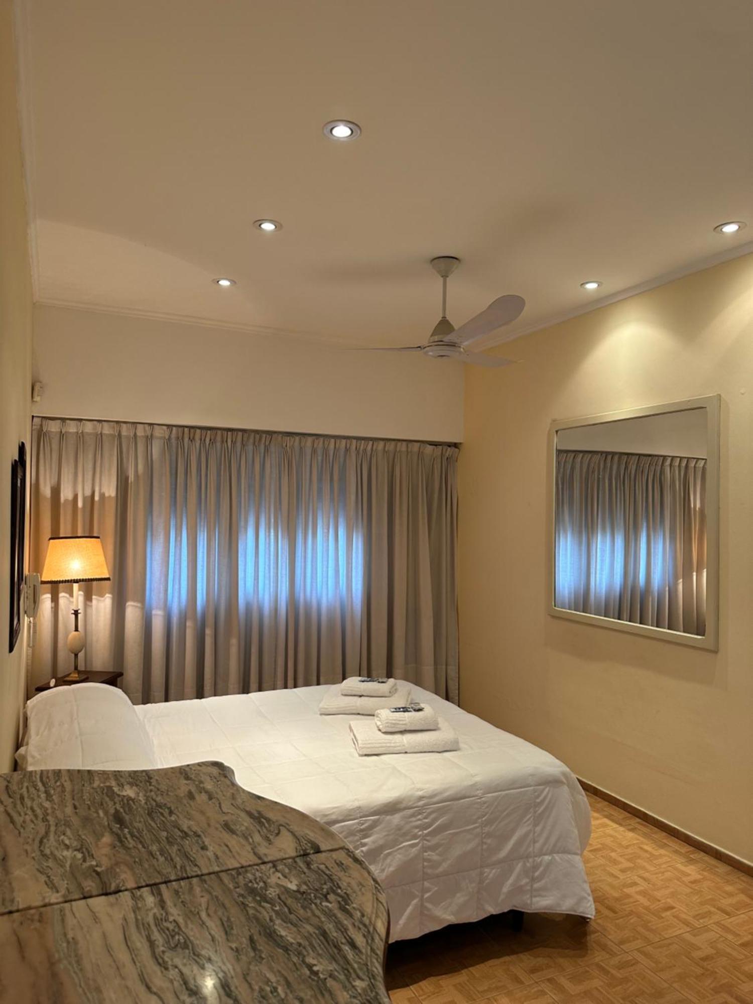 Lpr Express Eze Airport Hotel มอนเตกรานเด ภายนอก รูปภาพ