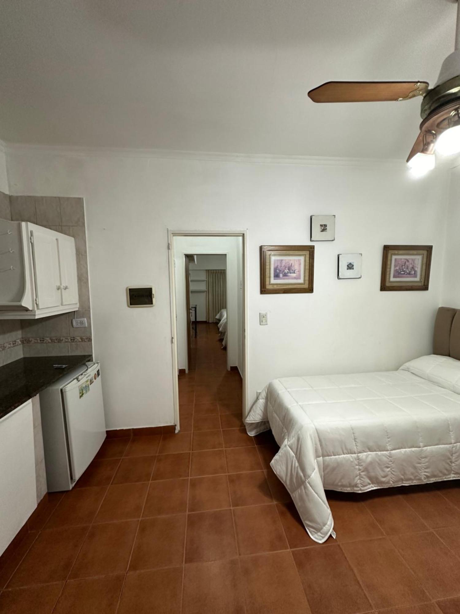 Lpr Express Eze Airport Hotel มอนเตกรานเด ภายนอก รูปภาพ